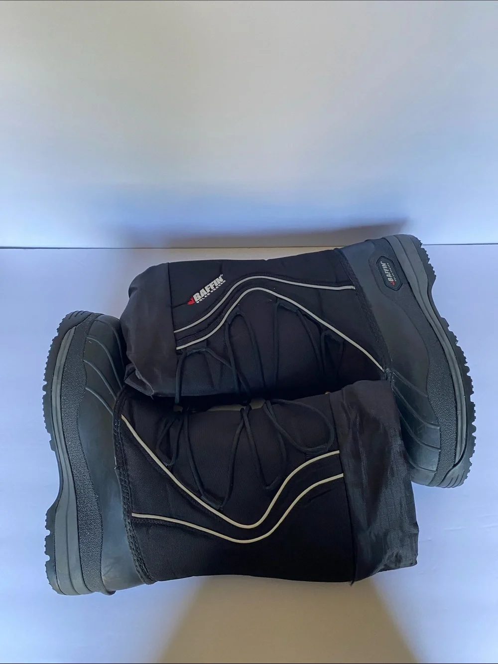 Baffin Icefield Woman’s Boots Size 9 Black Like new